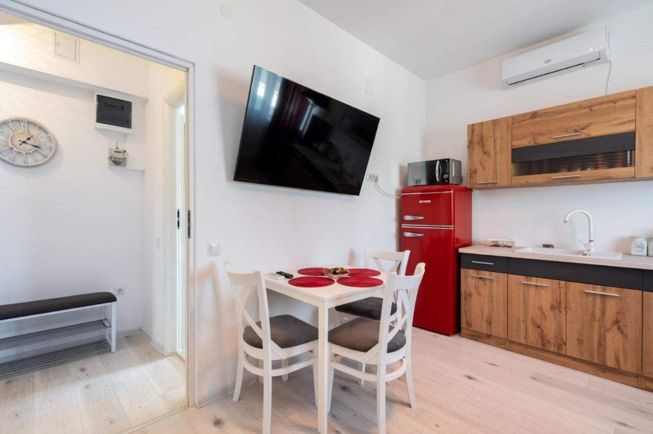 Spacious And Cozy Apartment In Central Bucharest Bucareste Exterior foto