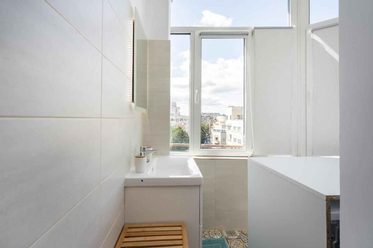 Spacious And Cozy Apartment In Central Bucharest Bucareste Exterior foto