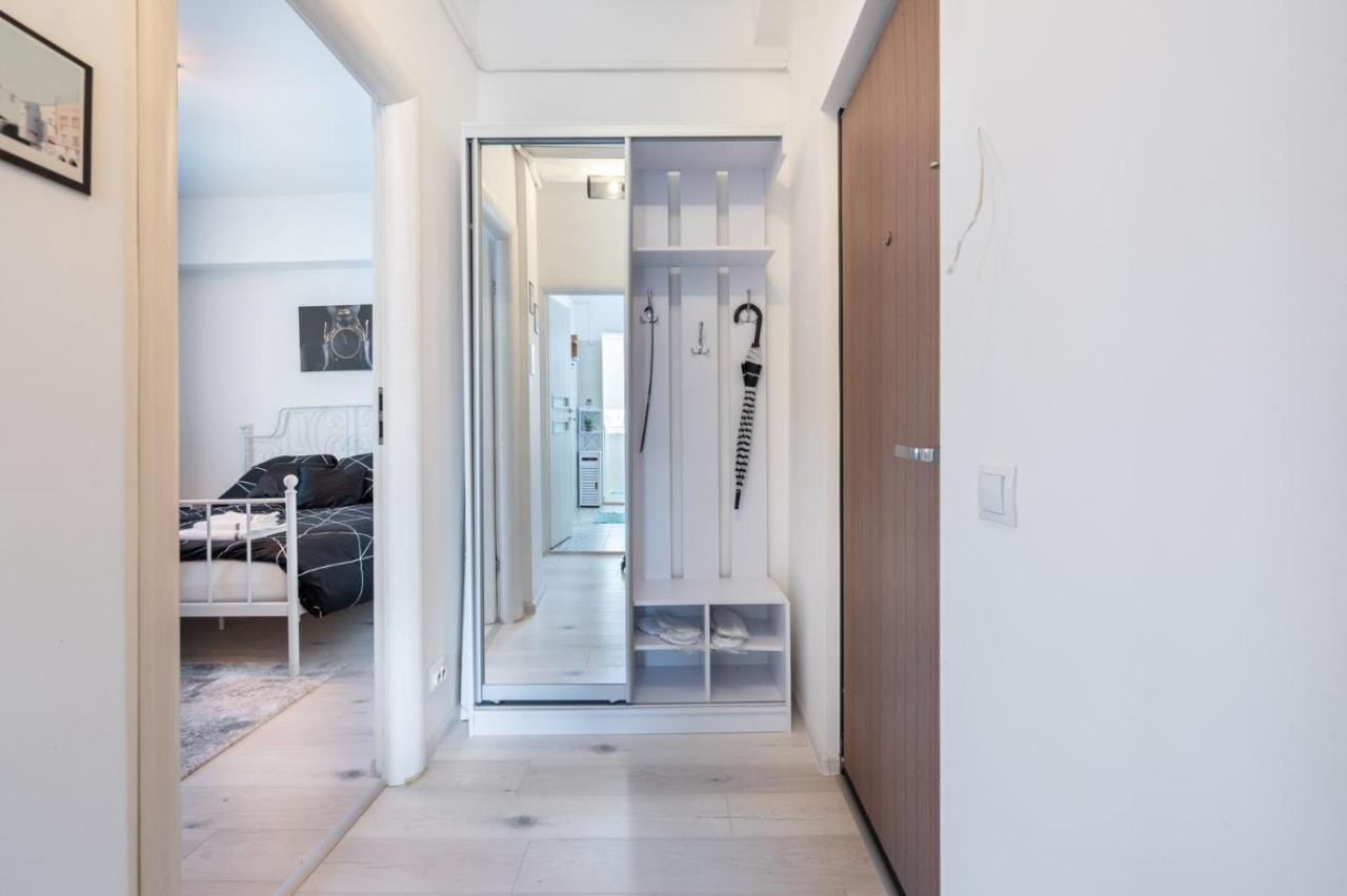 Spacious And Cozy Apartment In Central Bucharest Bucareste Exterior foto
