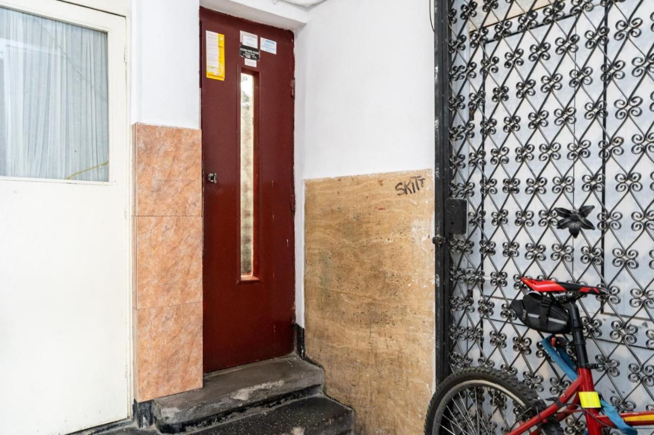 Spacious And Cozy Apartment In Central Bucharest Bucareste Exterior foto