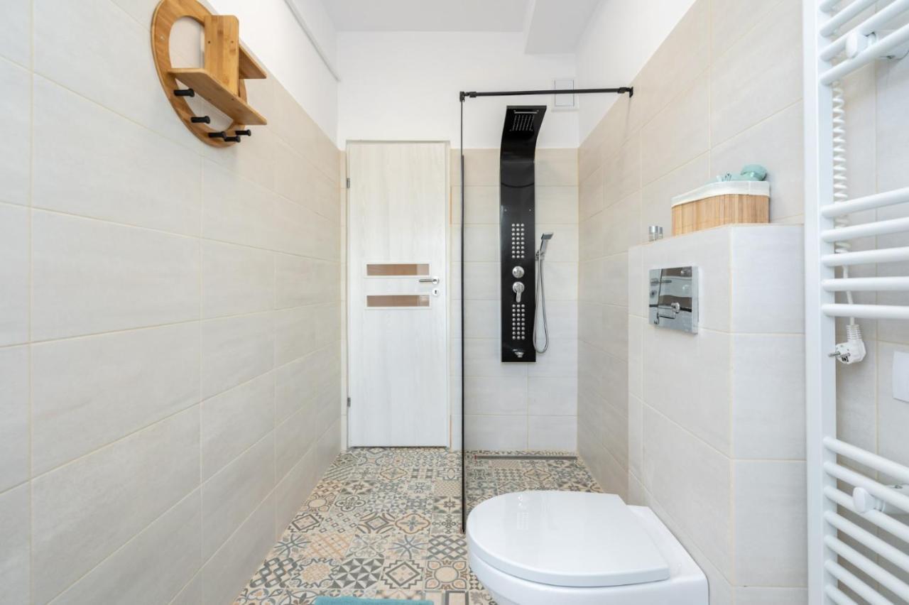 Spacious And Cozy Apartment In Central Bucharest Bucareste Exterior foto